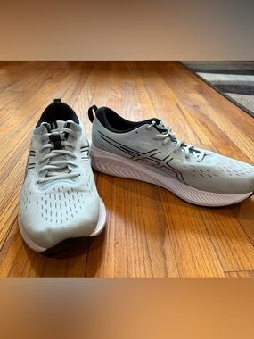 Men’s Asics Sneakers